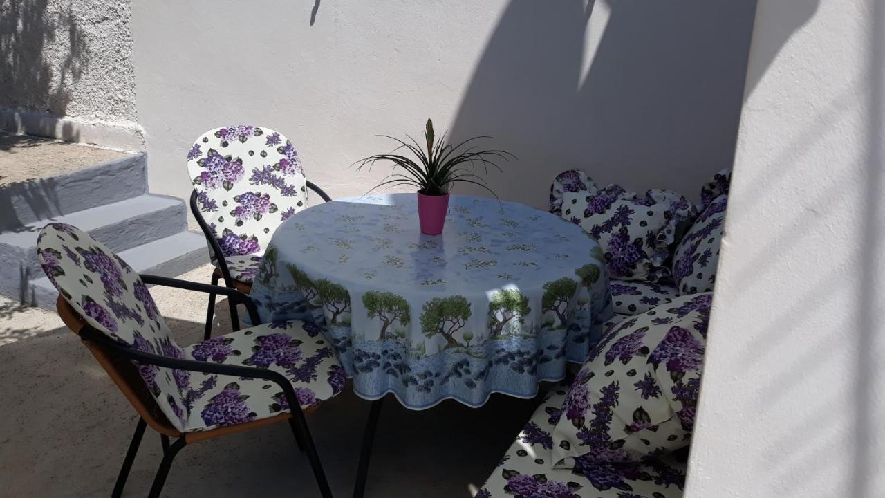 Appartement Mini Petra - Purple & Green With Kitchen And Garden