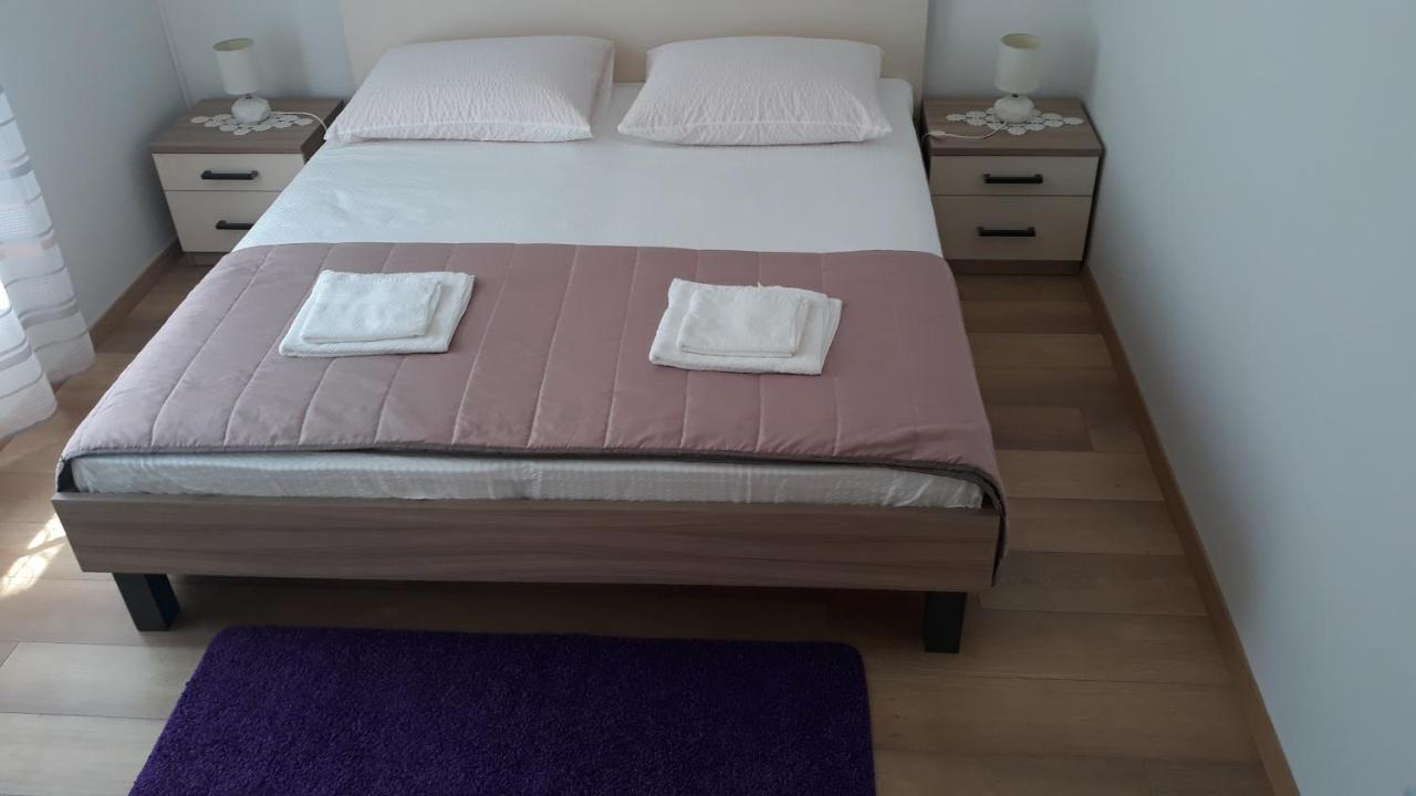 Mini Petra - Purple & Green With Kitchen And Garden Dubrovnik
