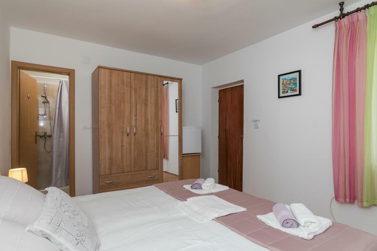 Mini Petra - Purple & Green With Kitchen And Garden * Dubrovnik